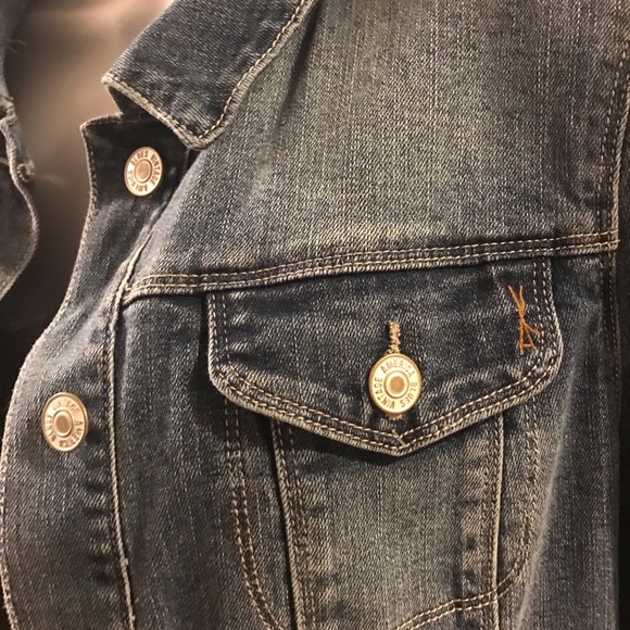 Vintage Denim Jean Jacket - Picture 2 of 8